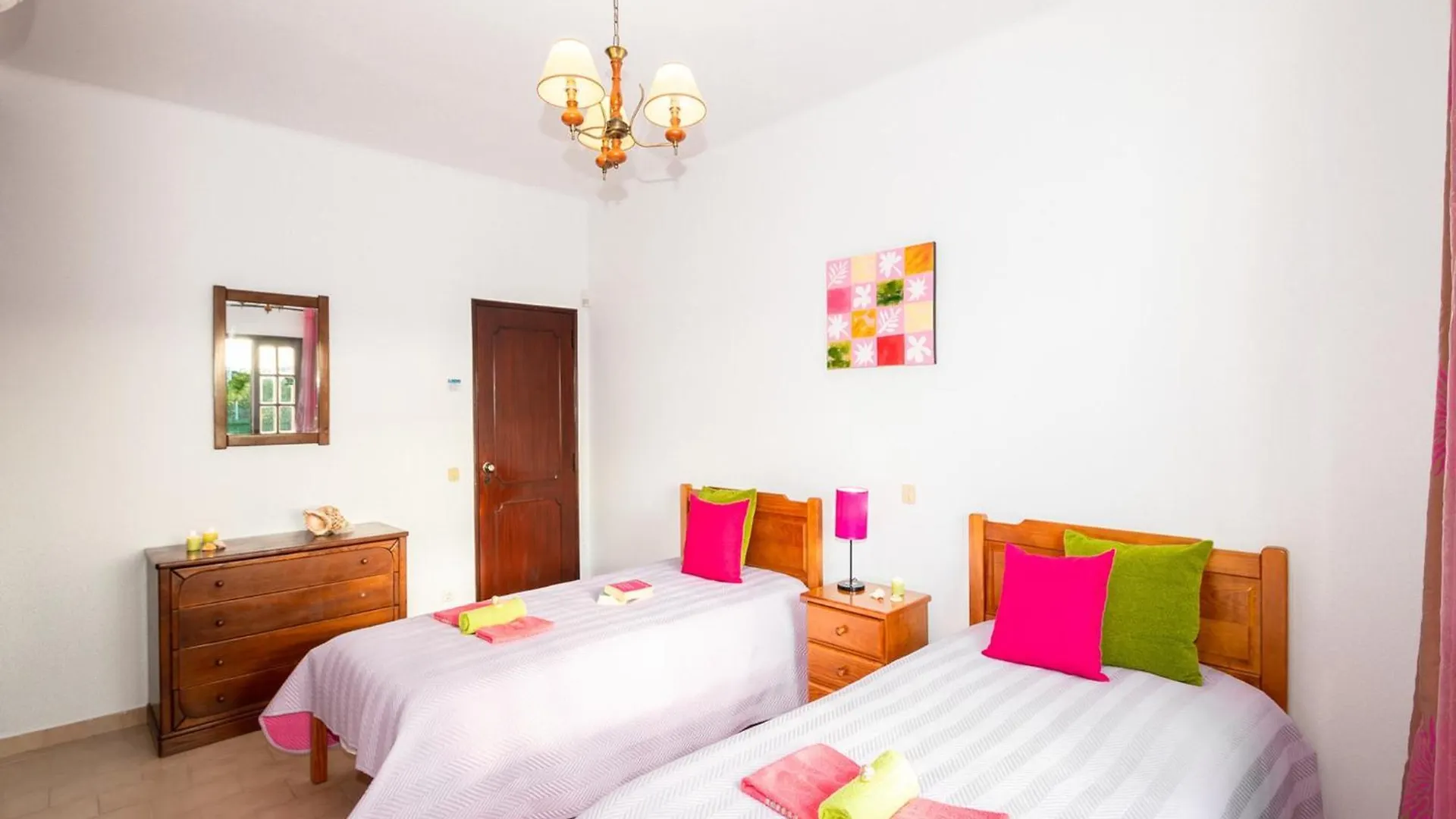 Villa With Heatable Pool Albufeira