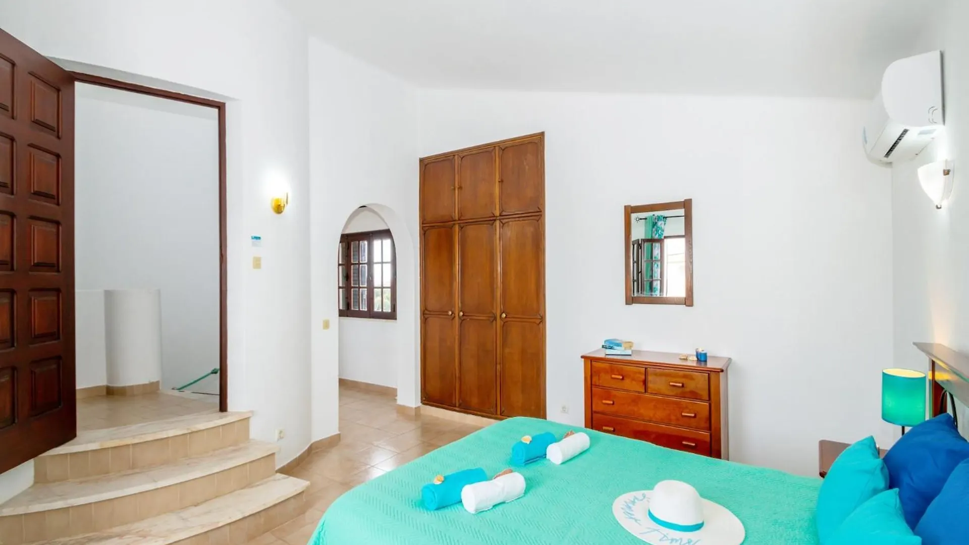 Villa With Heatable Pool Albufeira