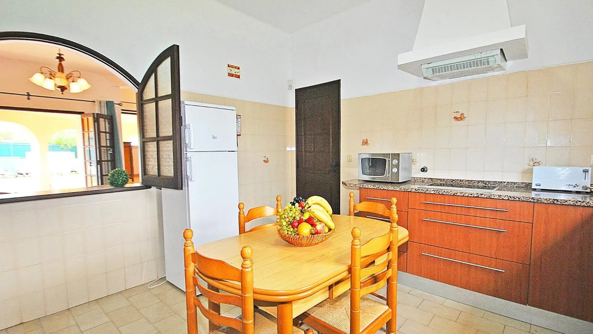 Villa With Heatable Pool Albufeira