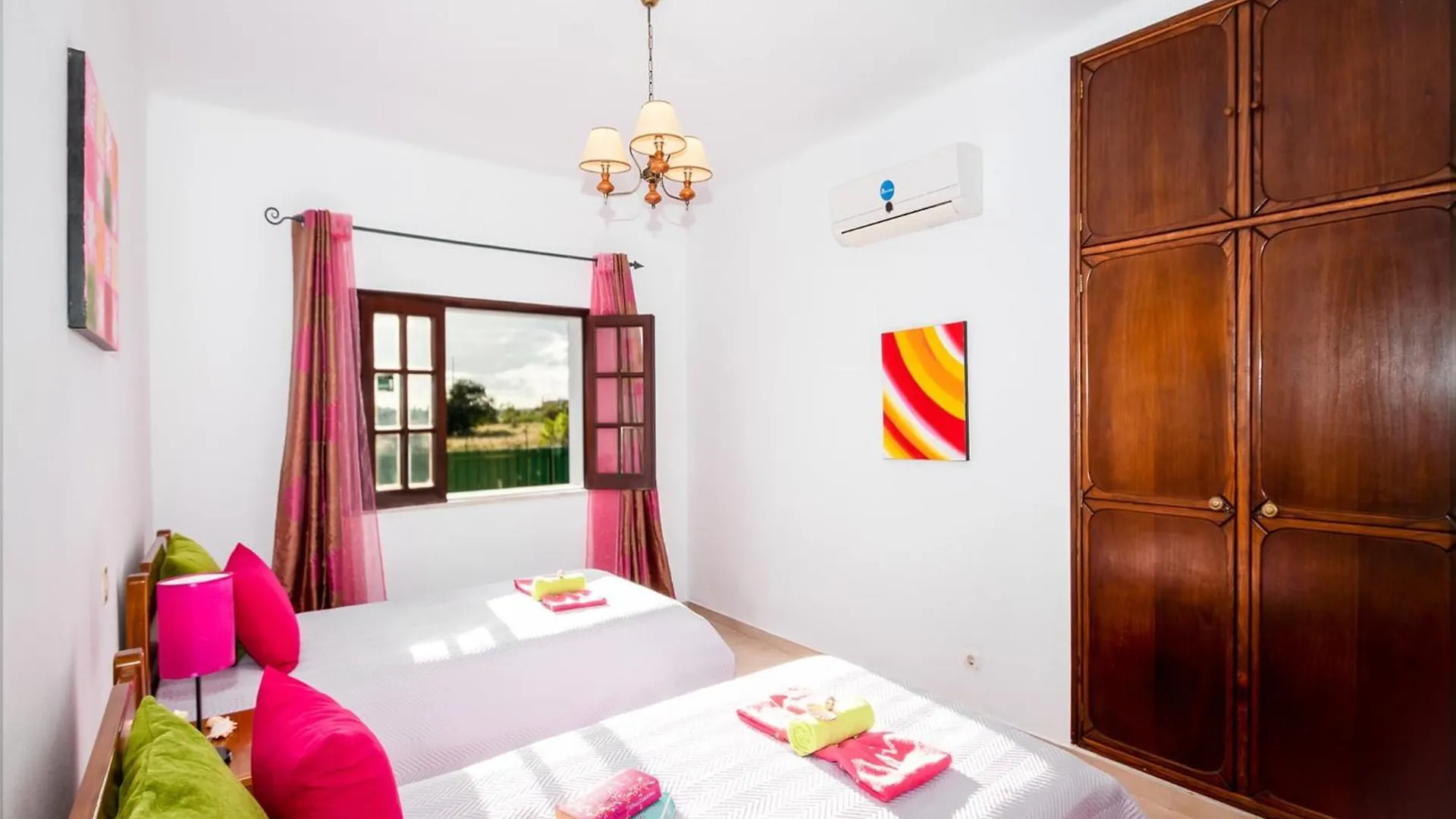 Villa With Heatable Pool Albufeira