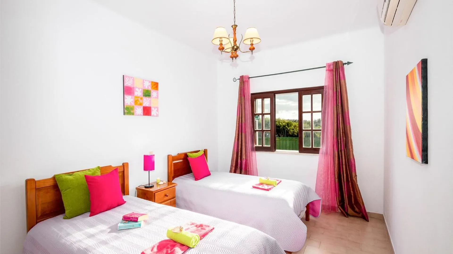 Villa With Heatable Pool Albufeira